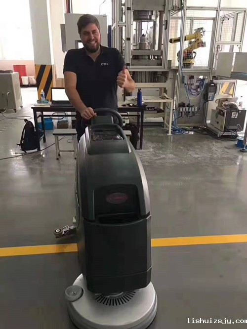 BETVICTOR伟德电竞在线客服洗地机案例展示