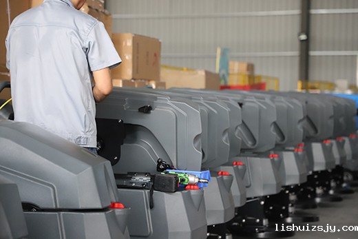 BETVICTOR伟德电竞在线客服清洁设备工厂洗地机厂房展示