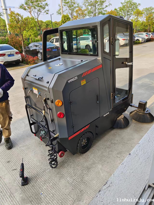 万科企业向BETVICTOR伟德电竞在线客服工业采购扫地机