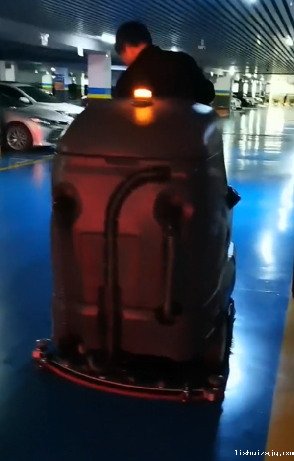 湖南乐雅物业公司在BETVICTOR伟德电竞在线客服采购洗地机