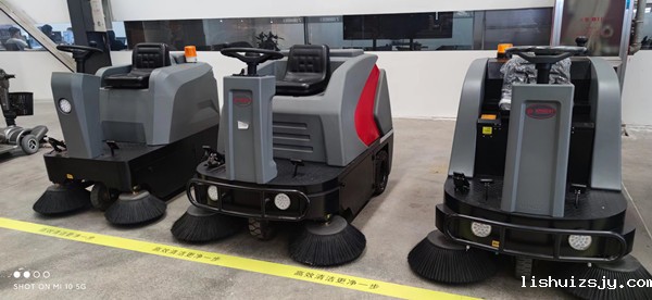  物业小区需要BETVICTOR伟德电竞在线客服扫地车吗？