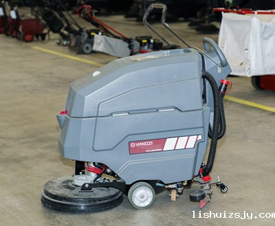 手推式洗地机吸水胶条一般可以用多长时间