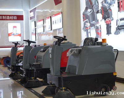 扫地车报价大概多少钱一台