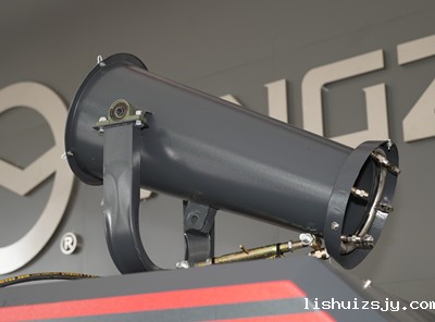 扫地车安装高压喷雾机有什么用途