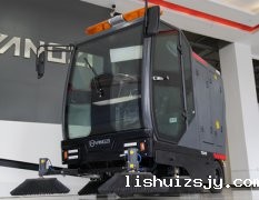 扫地车厂家介绍设备扬灰的原因