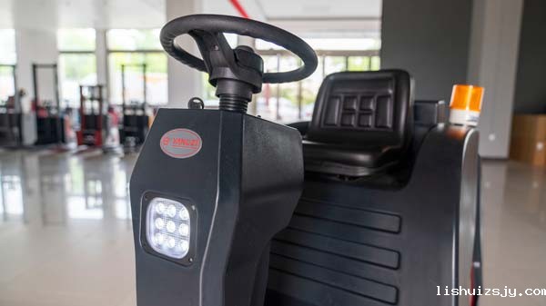 BETVICTOR伟德电竞在线客服洗地机需要多少钱