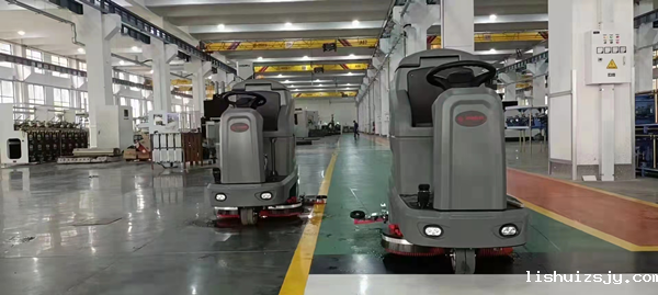 为什么车库都要选择使用洗地机 为什么车库都要选择使用洗地机